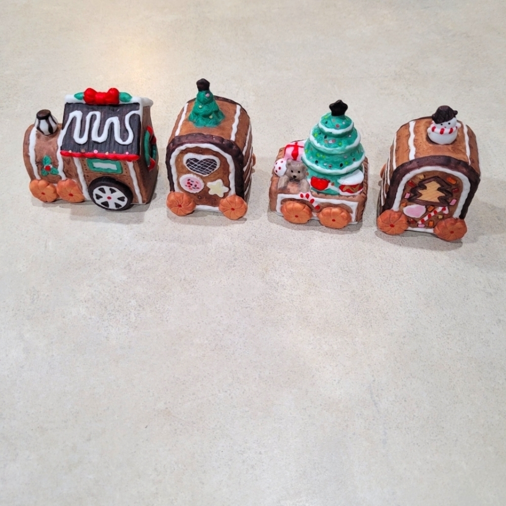 Vintage Ceramic Gingerbread Candy 4 Piece Train Set Holiday Decor